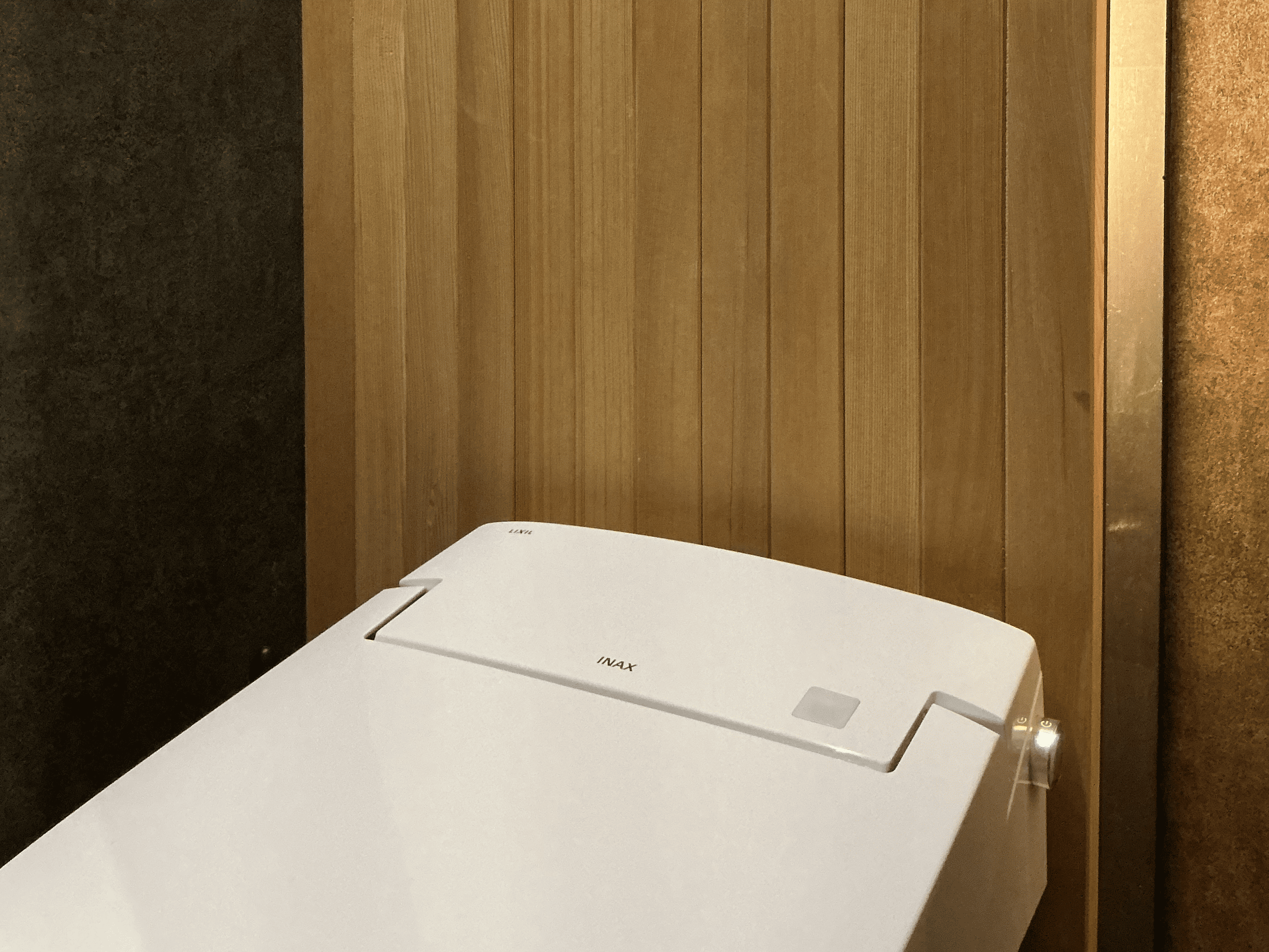 人気のトイレ背面収納